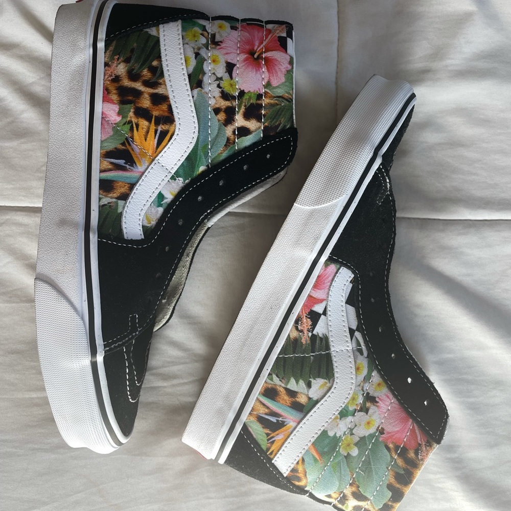 worn once new hightop vans tropical leopard print
